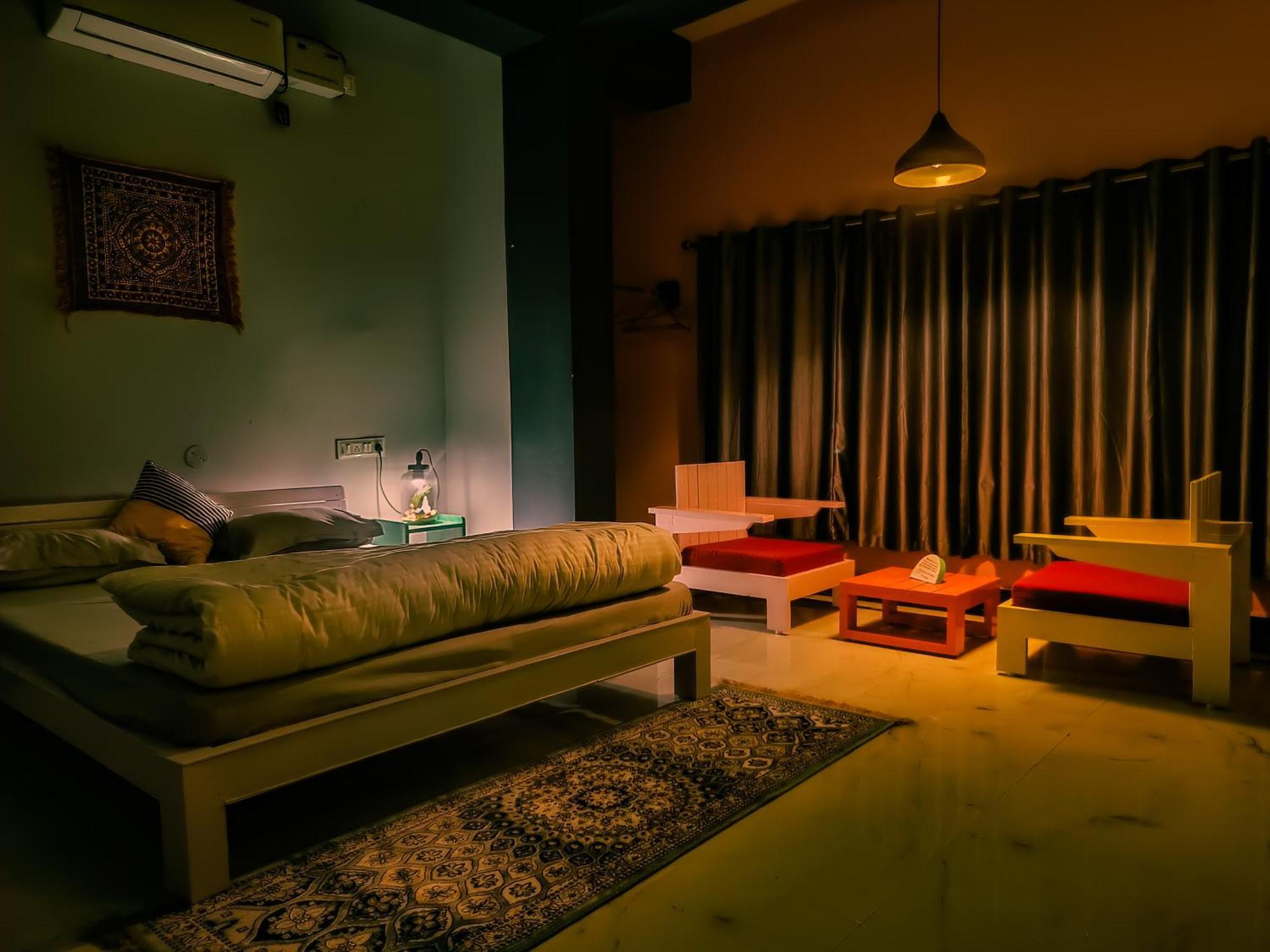 Housetale- A Traveller'S Home Bodh Gaya Esterno foto